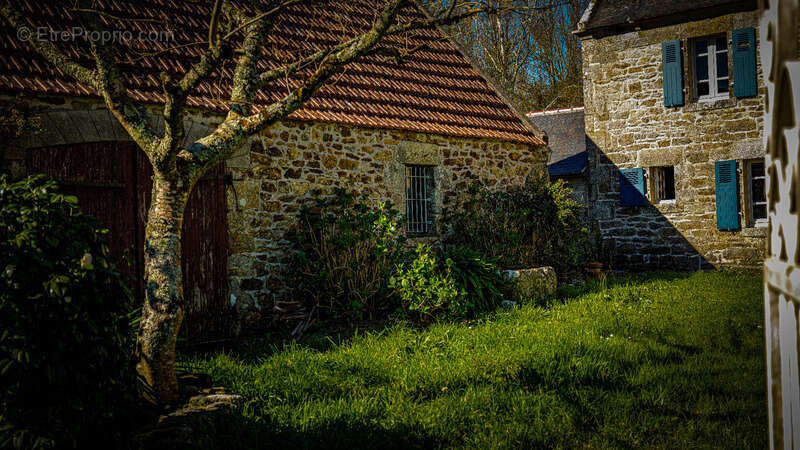 Maison à CLEDEN-CAP-SIZUN