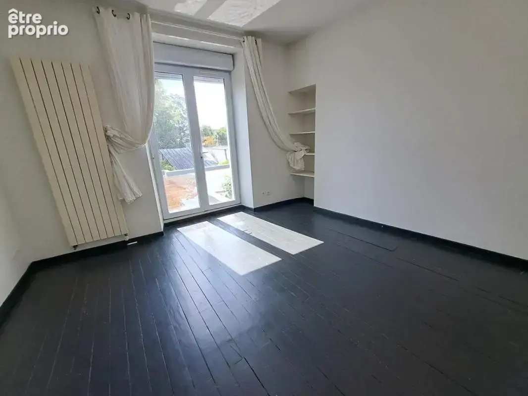 Belle maison angevine avec porche, à proximité immédiate de la Place du Lycée - photo 7