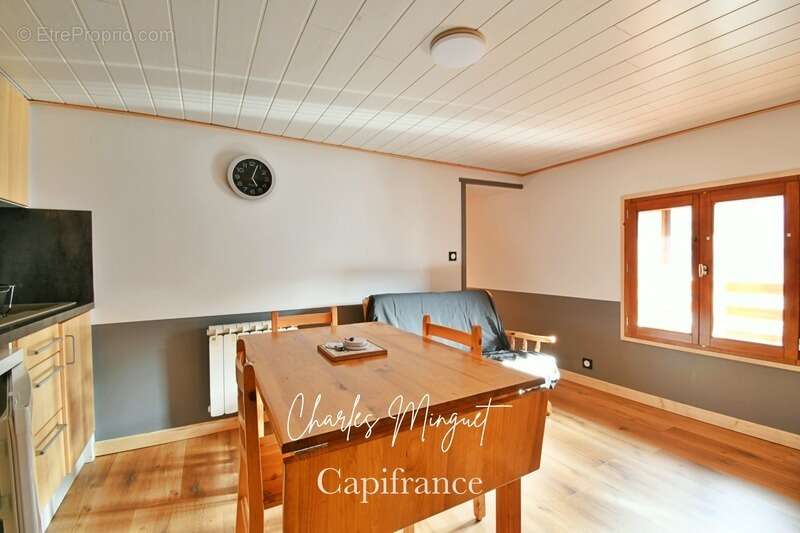 Appartement à SAINT-CHAFFREY