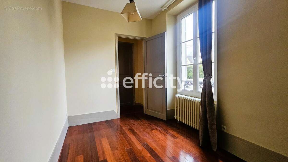 Appartement à THORIGNY-SUR-MARNE
