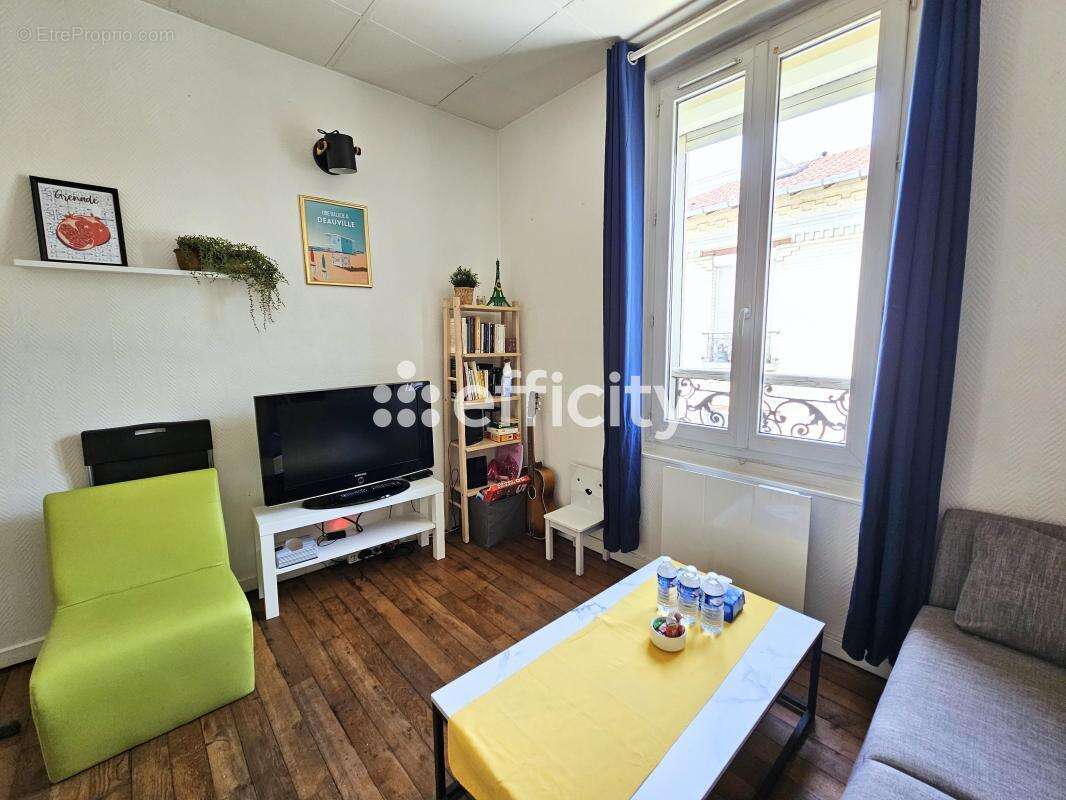 Appartement à IVRY-SUR-SEINE