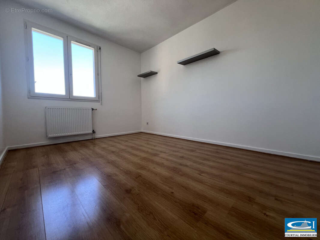 Appartement à TOURNON-SUR-RHONE