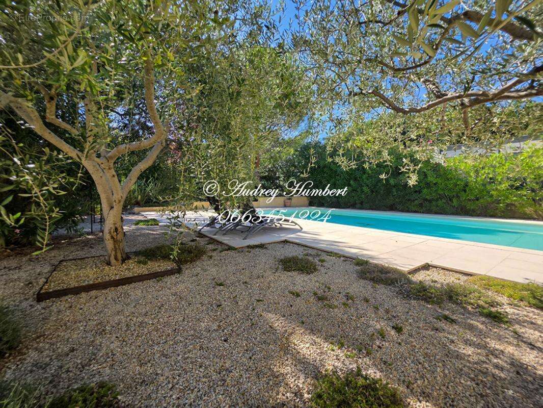 Maison à PIERREVERT