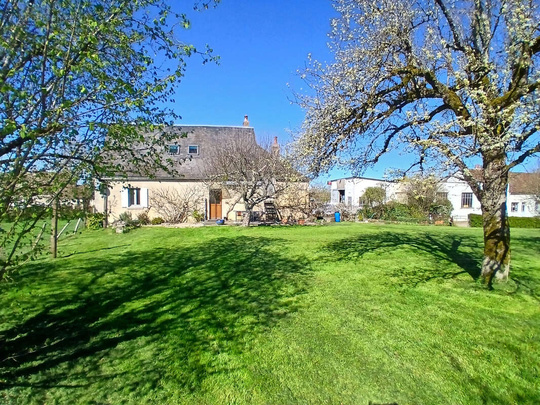 Maison à EPIRY