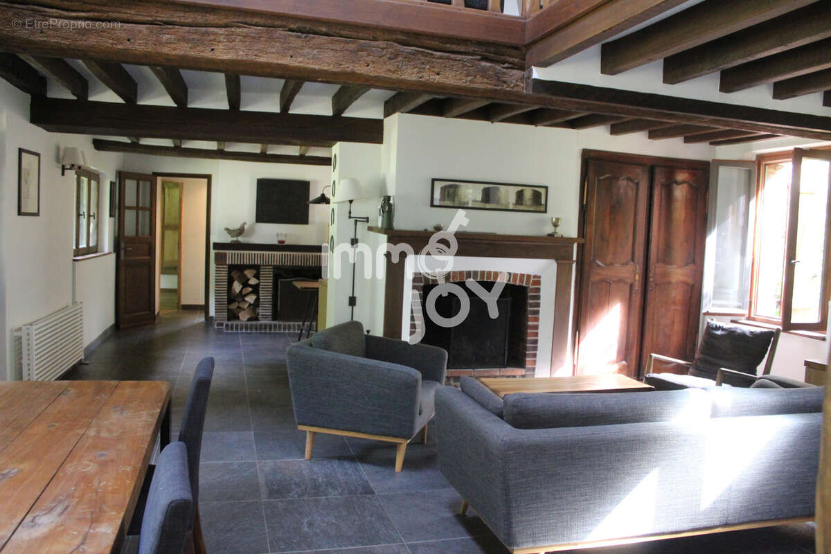 Maison à LONGNY-AU-PERCHE