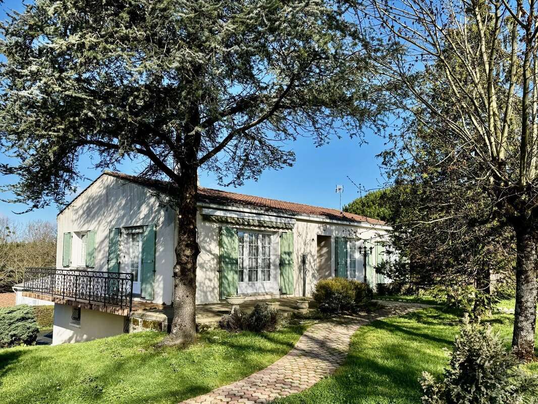 Maison à SAINTE-FOY