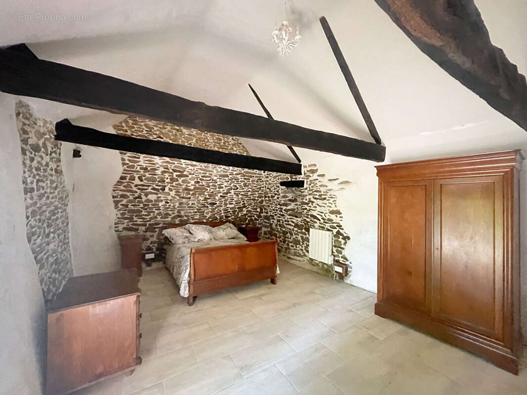 Maison à HUELGOAT