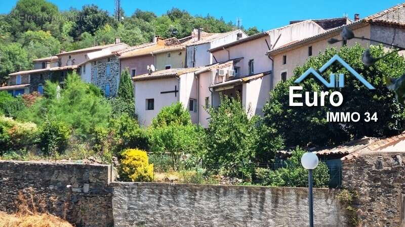 Maison de village avec Terrasse et jardin offrant 149 m² hab. - photo 12
