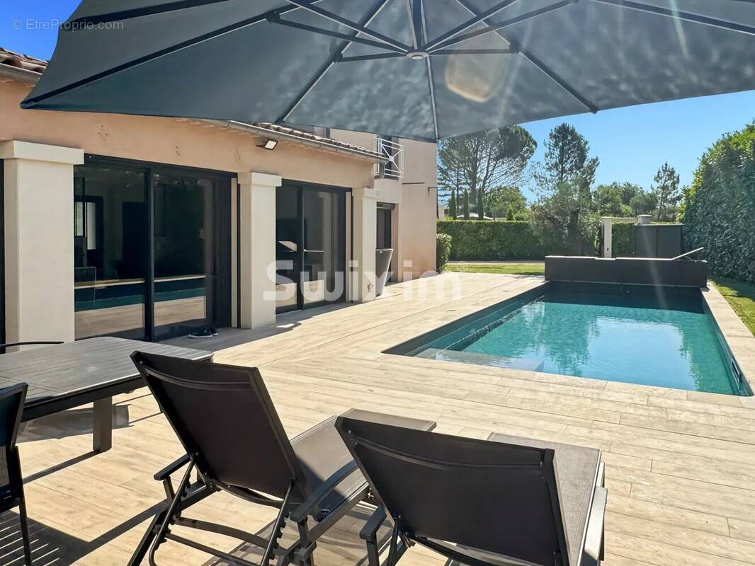 Maison à MONTBOUCHER-SUR-JABRON