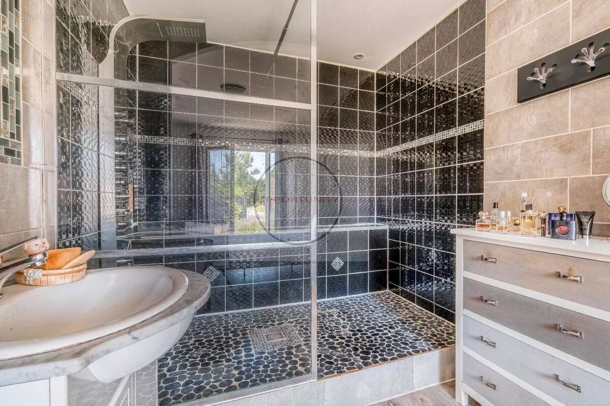 Maison à JOUY-SUR-MORIN