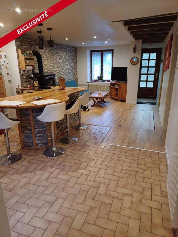 Maison à LEPANGES-SUR-VOLOGNE