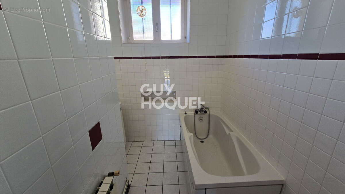 Maison à ECUISSES