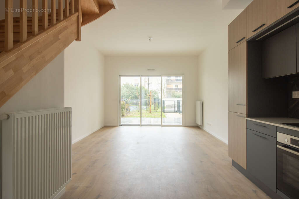 Duplex - Angers - 3 pièces - 72.70 m2 - Terrasse, jardin et parking - photo 7