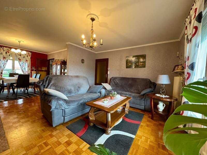 Maison à CHANTEHEUX