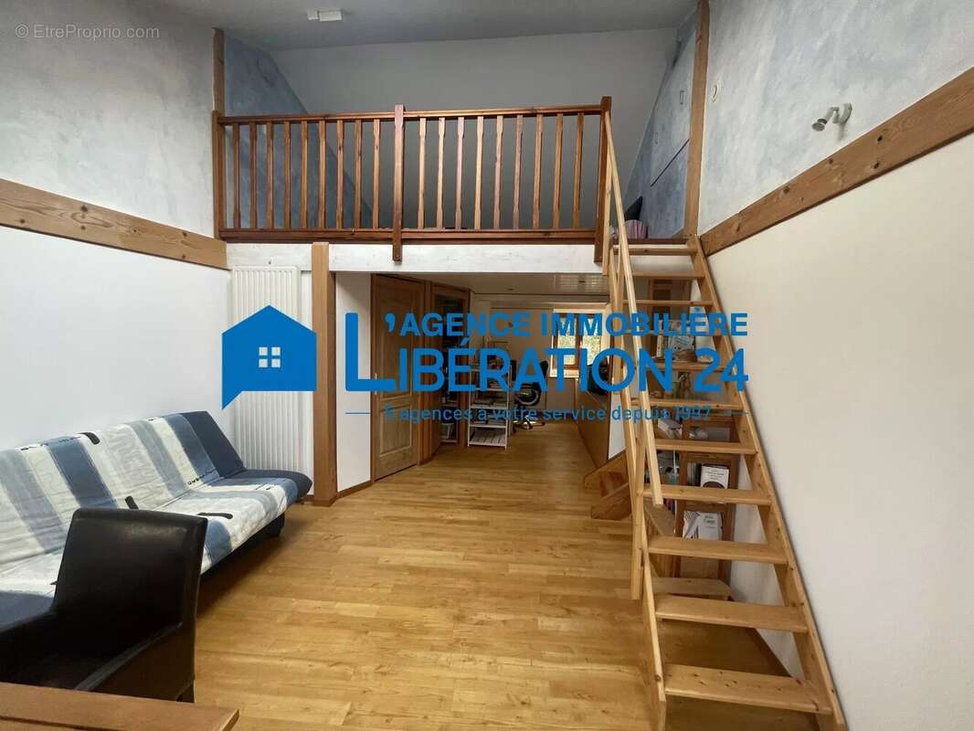 Maison à CRAPONNE-SUR-ARZON