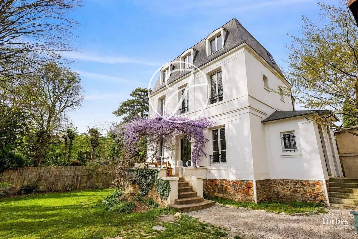Maison à LE VESINET