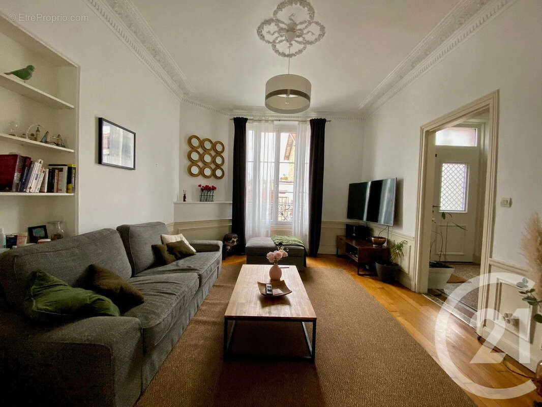 Maison à MELUN