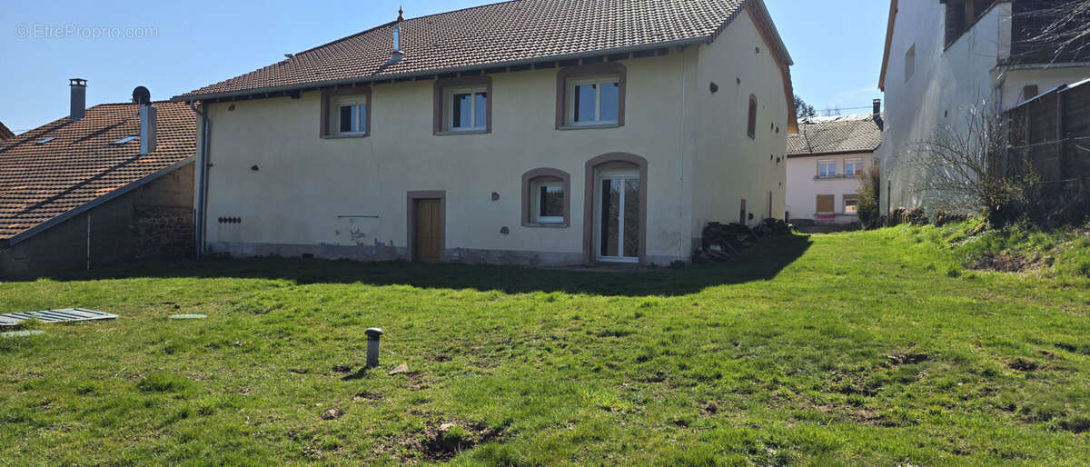 Maison à BOURG-BRUCHE