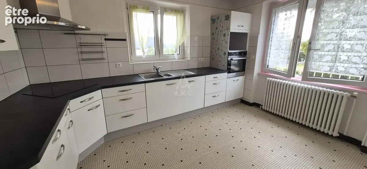 Camaret-sur-mer  grande maison familiale avec jardin à deux pas des sentiers cotiers. - photo 4