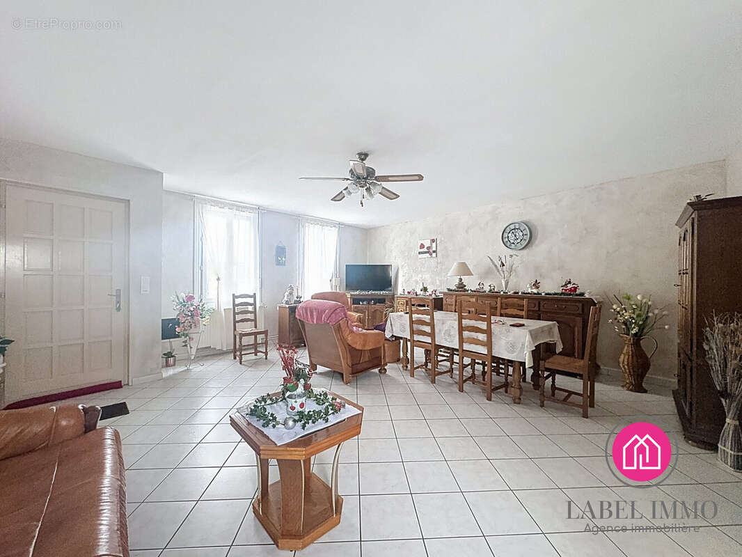 Maison à NEUVILLE-SUR-ESCAUT