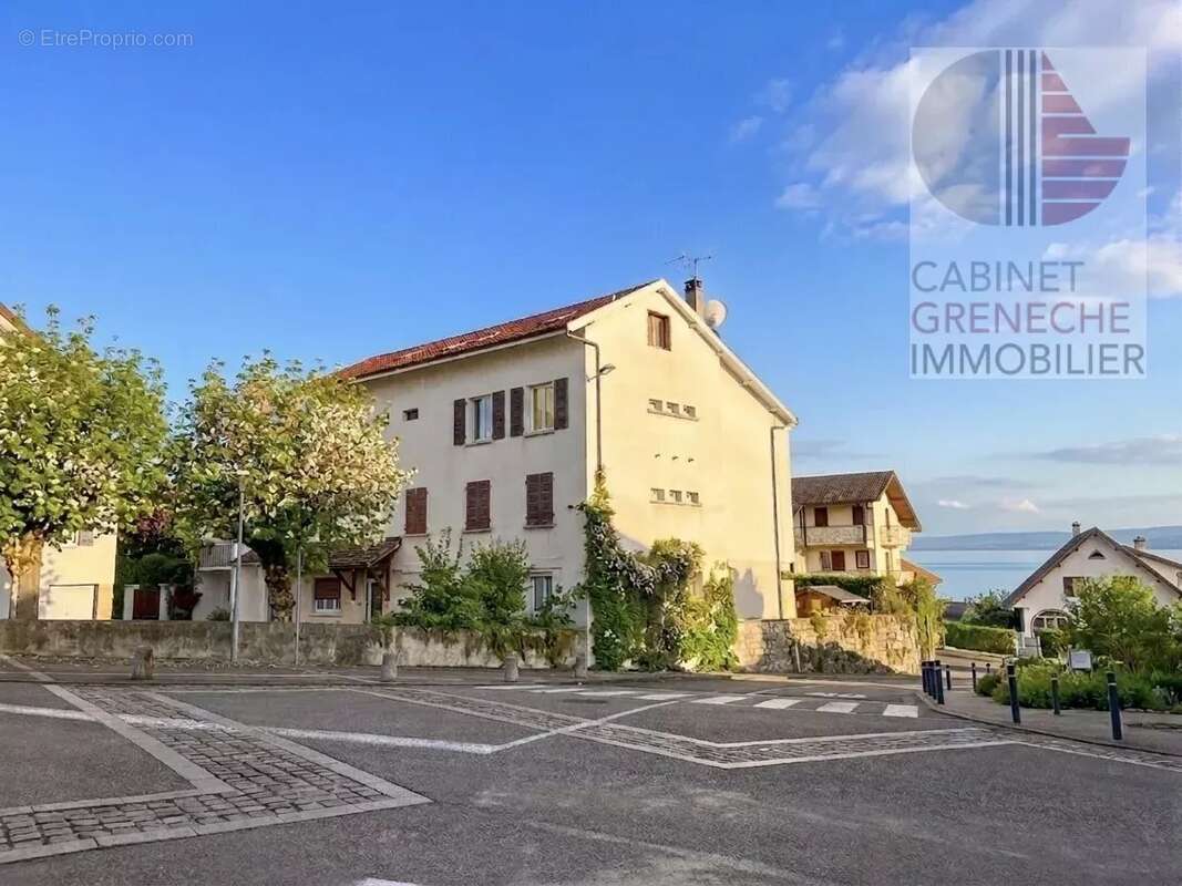 Appartement à NEUVECELLE