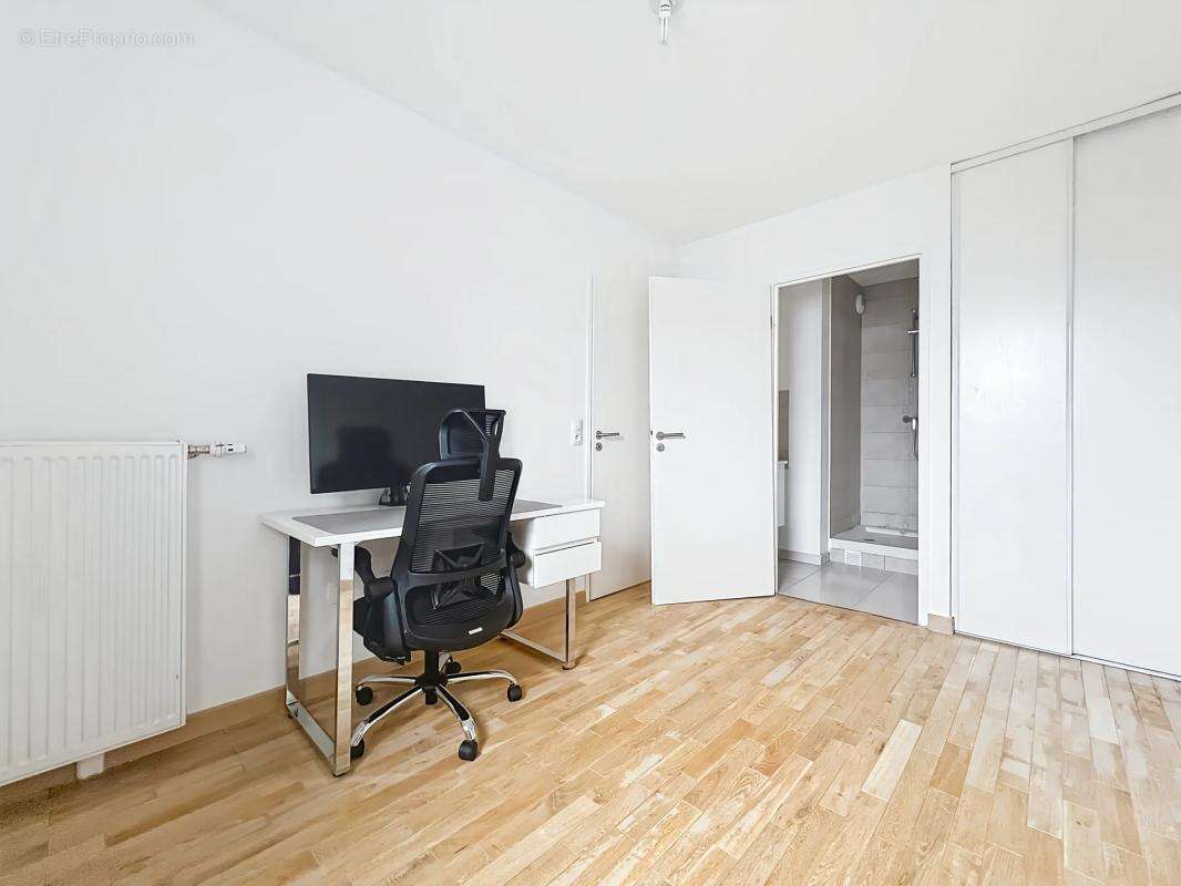 Appartement à BUSSY-SAINT-GEORGES