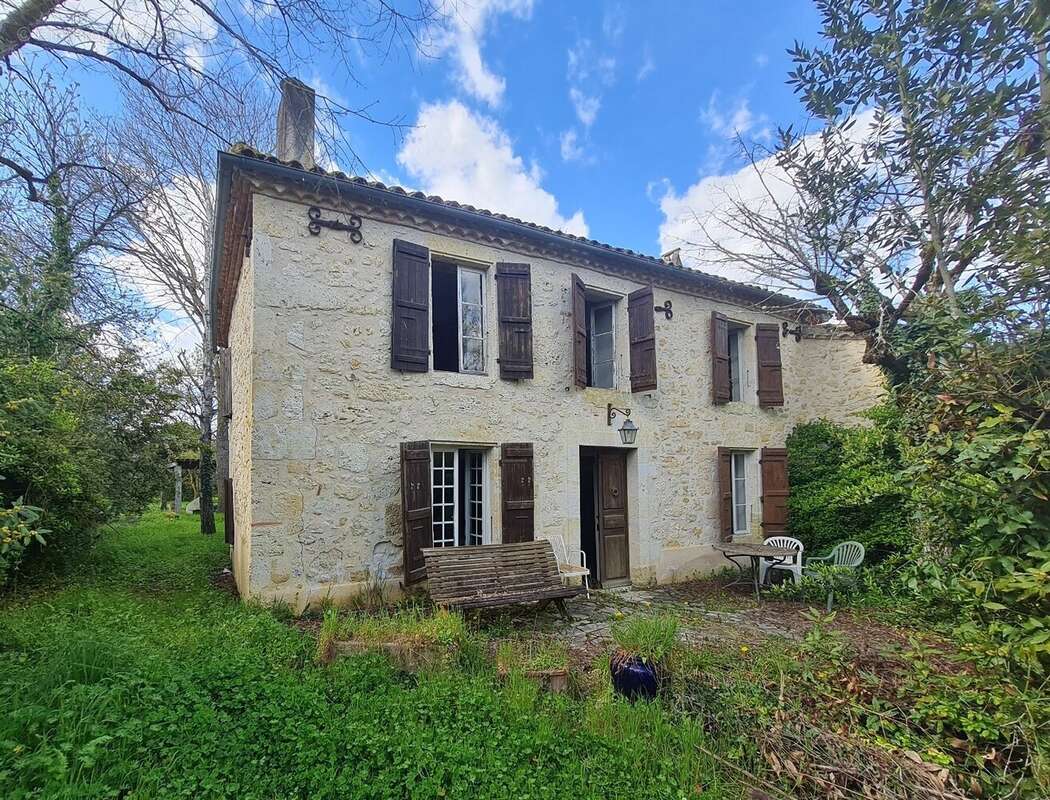 Maison à SAINT-PUY
