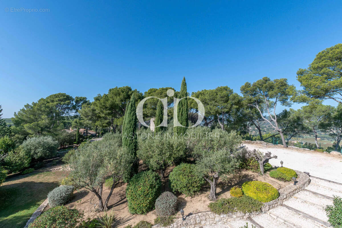 Maison à LA CADIERE-D&#039;AZUR