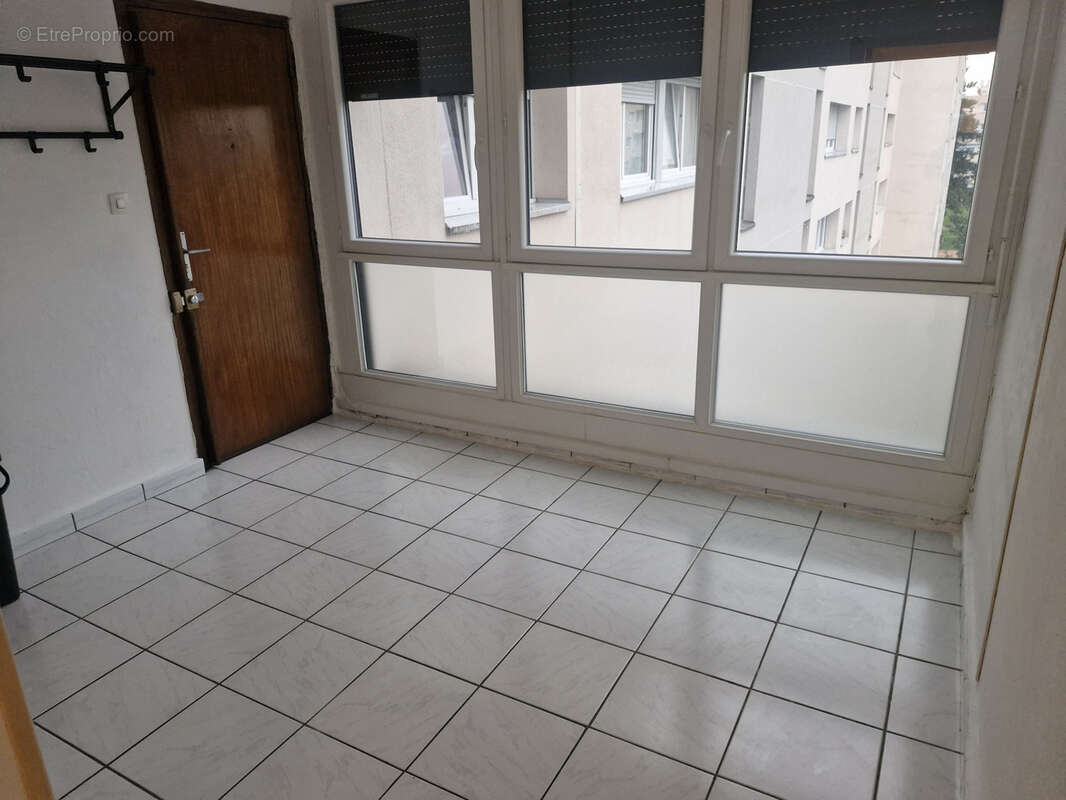 Appartement à BRON