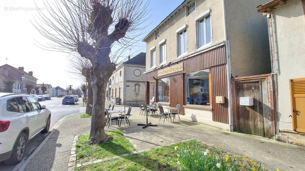 Commerce à ARCIS-SUR-AUBE