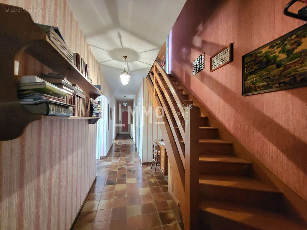 Maison à LA CHARTRE-SUR-LE-LOIR