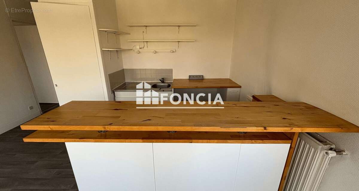 Appartement à MONT-SAINT-AIGNAN