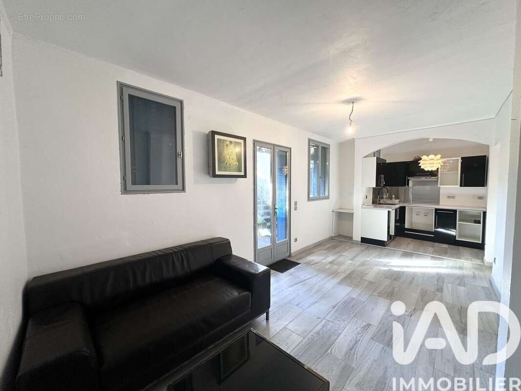 Photo 2 - Maison à PONT-SUR-YONNE