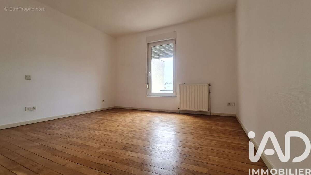 Photo 2 - Maison à REIMS