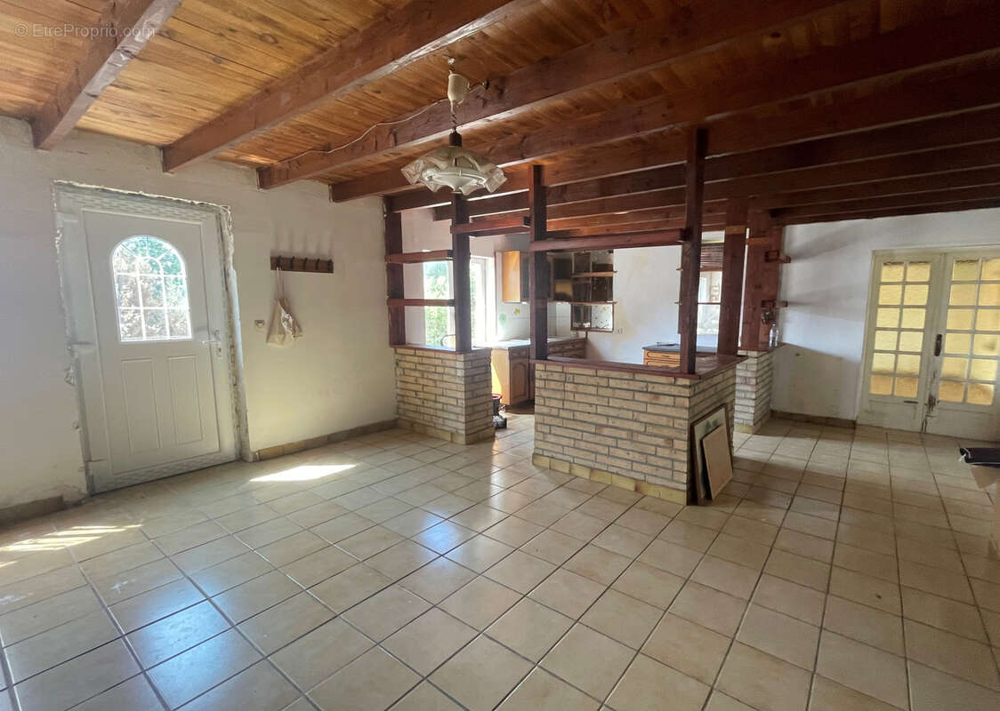 Maison individuelle avec fort potentiel- proche a25 et commodites - photo 2