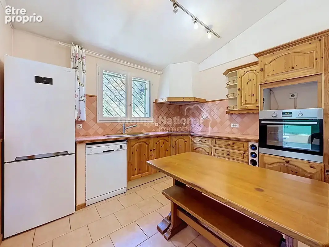 EXCLUSIVITE Maison  garage et parking Grasse 90 m2 - photo 6
