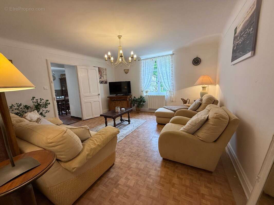 Maison à ROSIERES-SUR-MANCE