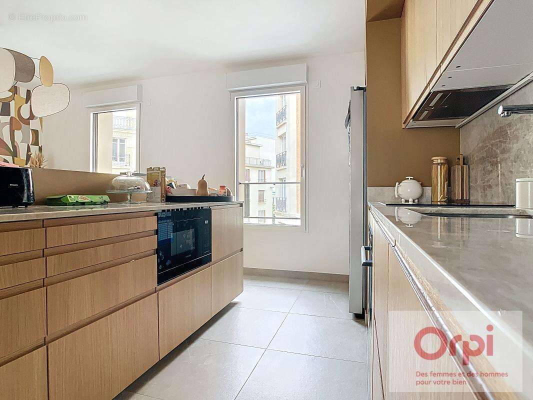 Appartement à ISSY-LES-MOULINEAUX