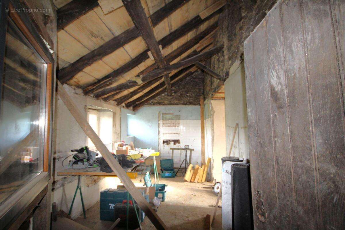 Maison à LA SALVETAT-PEYRALES