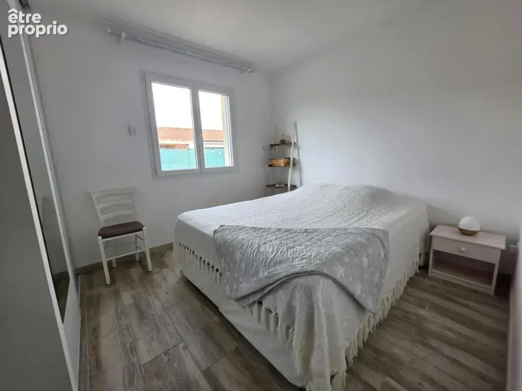 Maison à vendre de plain-pied – 4 chambres - 99 m² –  THIERS (63300) – 255 000 euros - photo 4