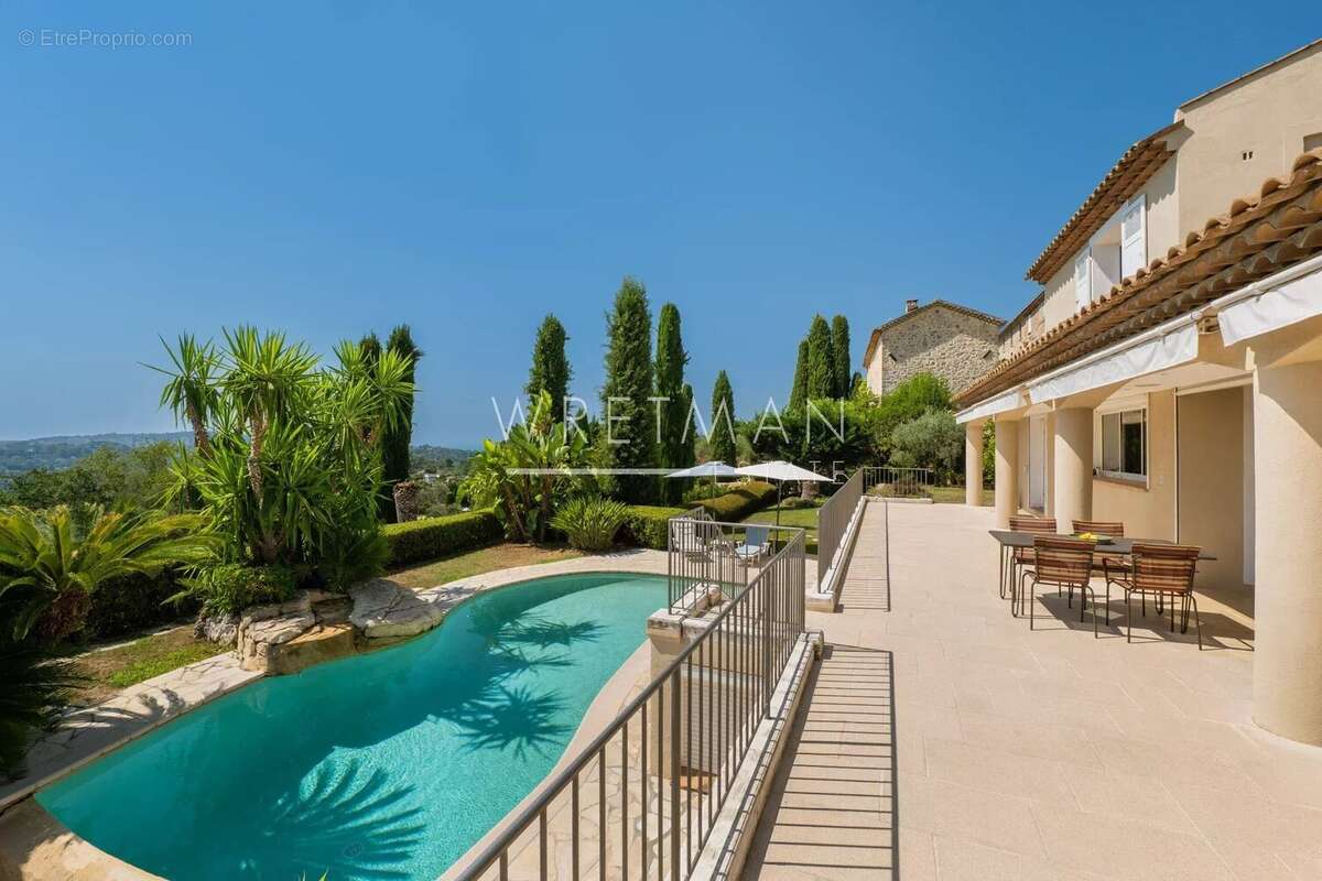 Superbe villa provençale avec piscine et vue panoramique mer – Mougins Pibonson - photo 2