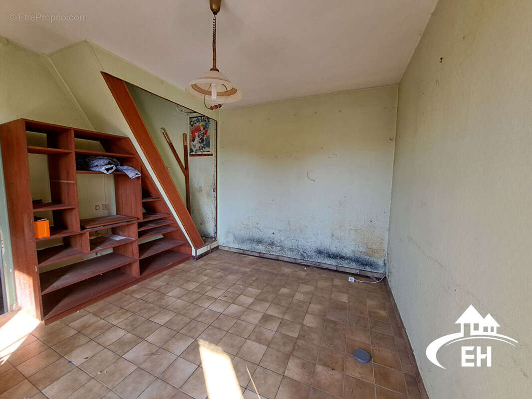 Maison à SAINTE-GAUBURGE-SAINTE-COLOMBE