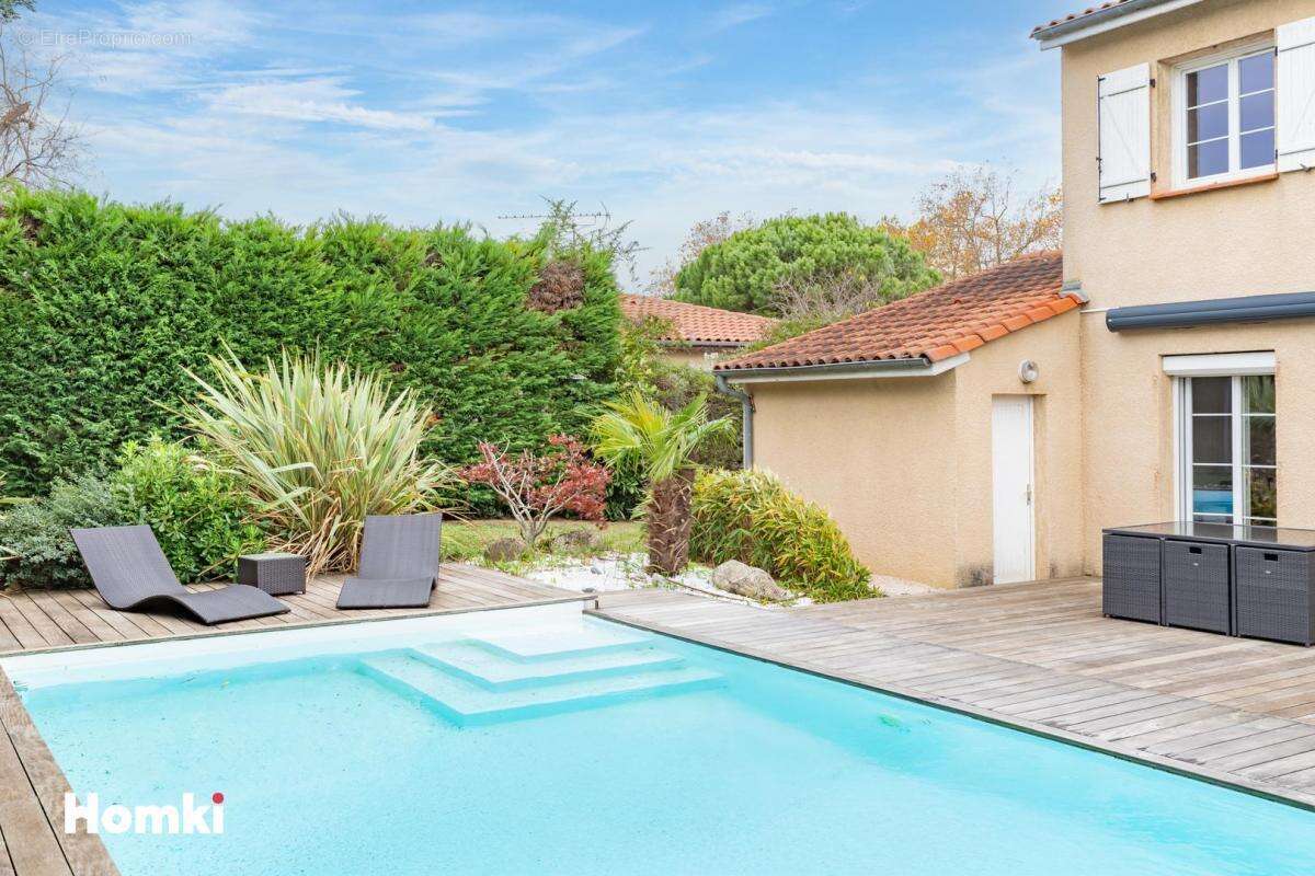 Maison à SAINT-ORENS-DE-GAMEVILLE