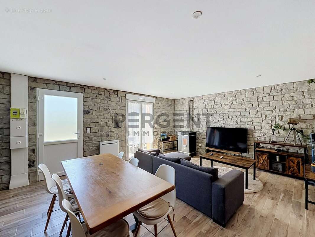 Appartement 208 m² à Bogny-Sur-Meuse  - photo 5