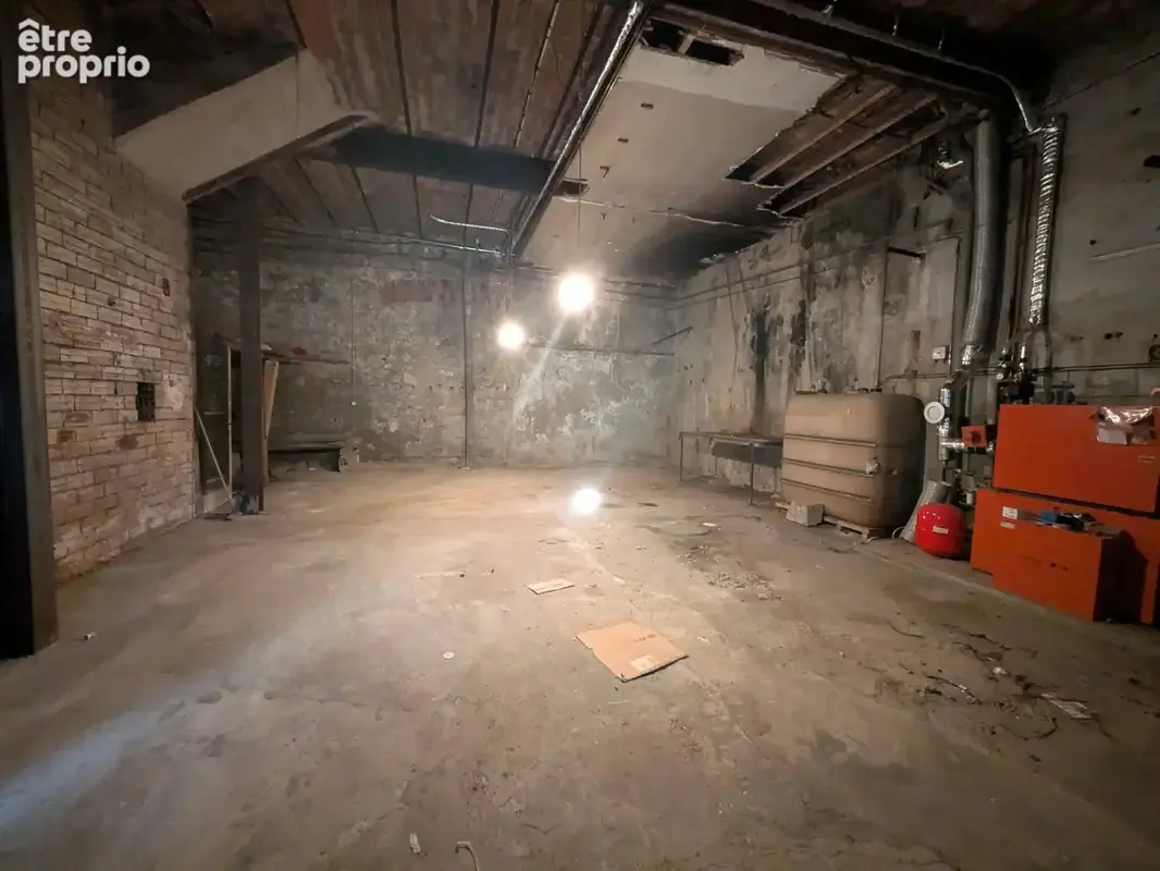 Vend maison de caractère de 280m2, grand garage, jardin, remise, 7 chambres à Magalas - photo 16