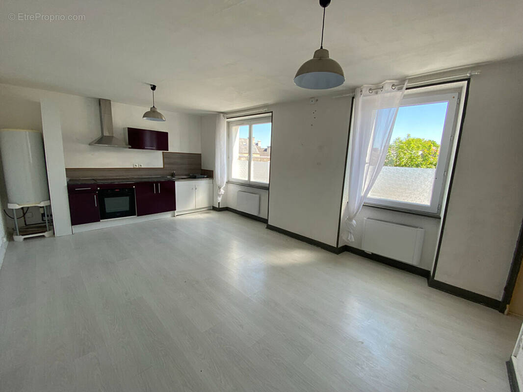 Maison à LAMPAUL-GUIMILIAU