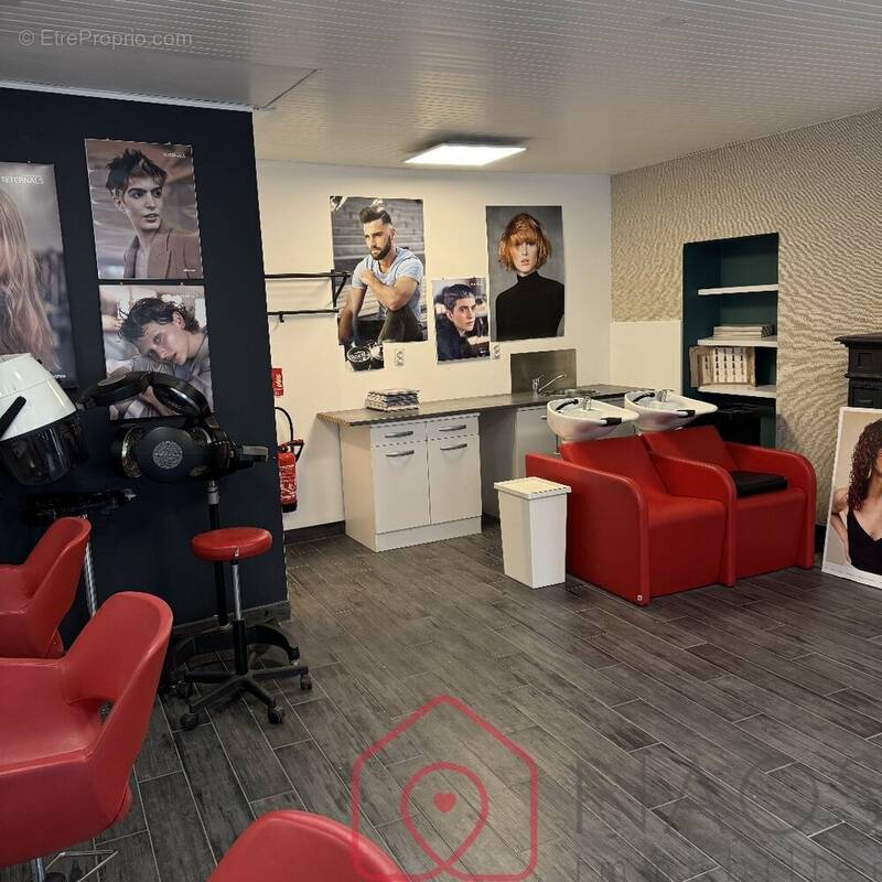 Commerce à SAINT-GUINOUX