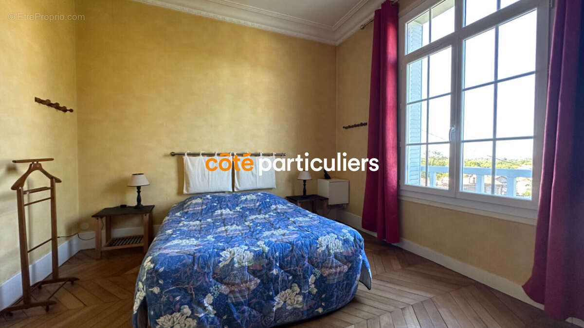 Maison à COMBS-LA-VILLE