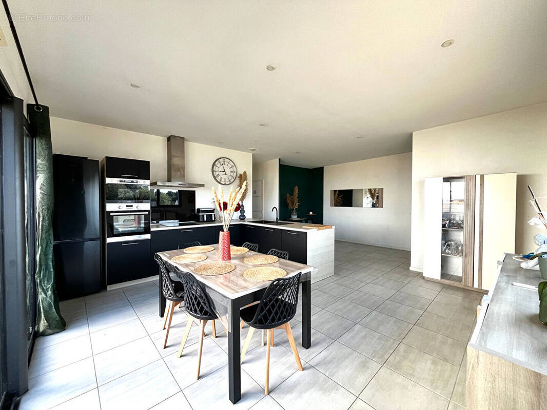 Contemporaine ERGUE-GABERIC - photo 1