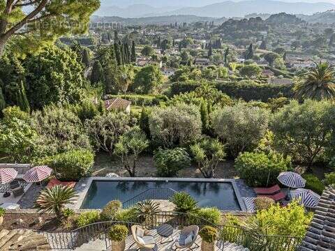 Maison à MOUGINS